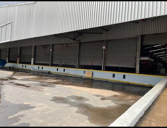 12,800M² WAREHOUSE TO LET IN WESTMEAD